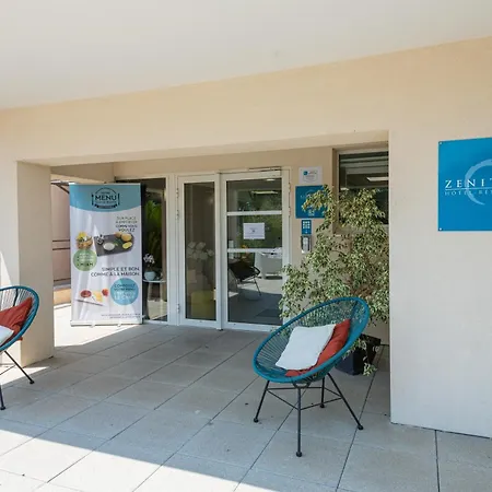 Zenitude Hotel-residences Cannes Aparthotel