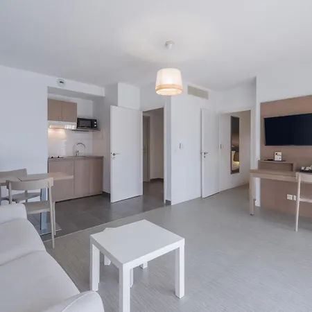 Zenitude Hotel-residences Cannes 3* Mandelieu