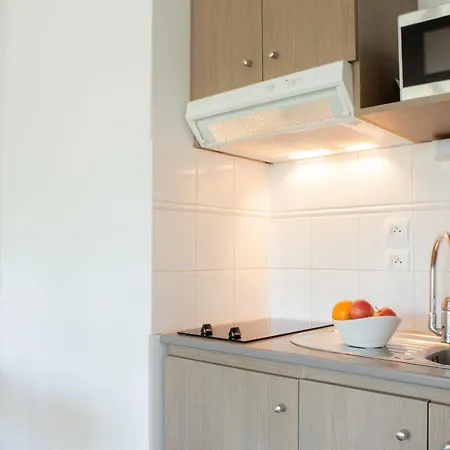 Zenitude Hotel-residences Cannes Aparthotel 3*